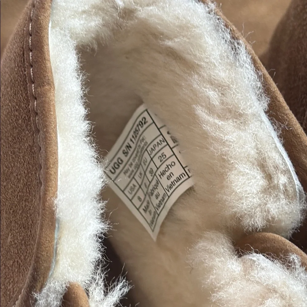 UGG Cory II Genuine Shearling Lined Chestnut Suede‎ Boots